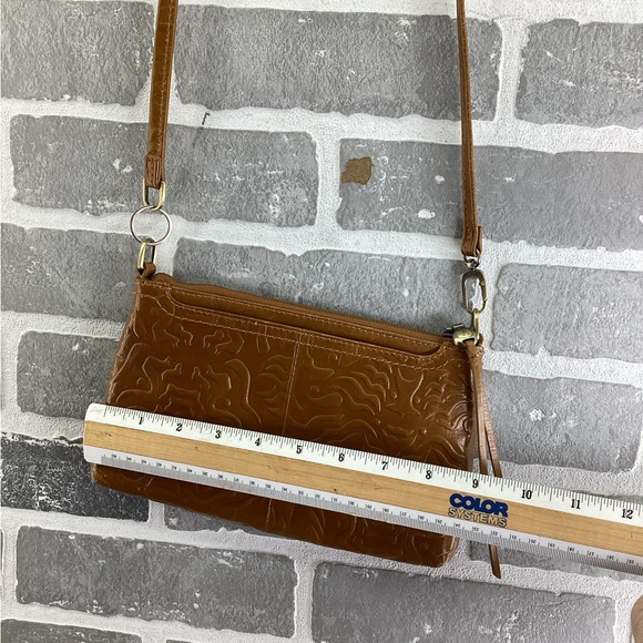 Hobo brown tooled leather Darcy crossbody - Picture 4 of 6